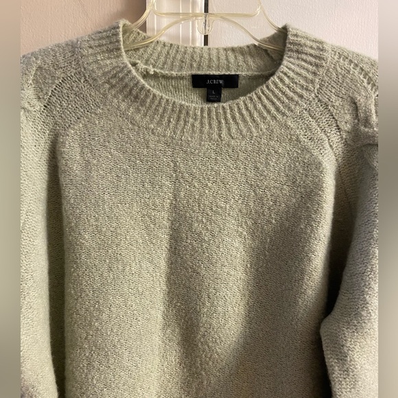 J. Crew black label boucle cashmere sweater light green slouchy Large - Picture 3 of 7